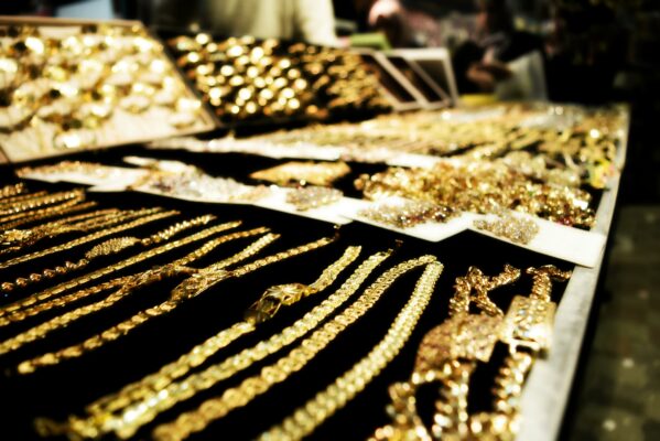 Jual Beli Emas Harga Terbaik