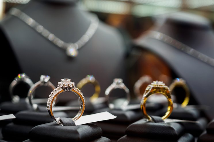 Jual Buyback Emas Antam, Koin Dinar & Perhiasan Terdekat Di Tangerang, Siap Jemput