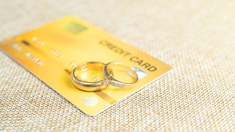 Hukum Kredit Emas dalam Islam, Bikin Untung atau Jebakan Riba?