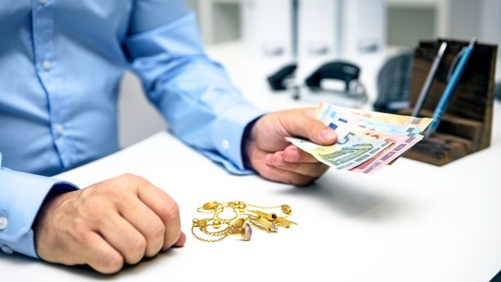 transaksi jual beli emas