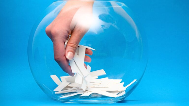 Hukum Arisan Emas dalam Islam, Boleh atau Sebaliknya?