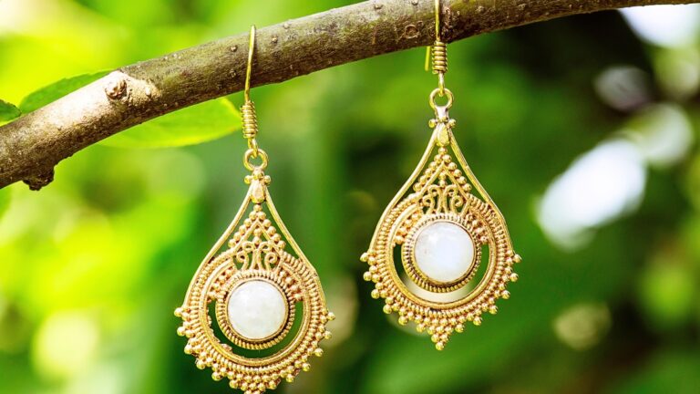 Berapa Lama Ganti Anting Setelah Tindik? Simak Jawabannya