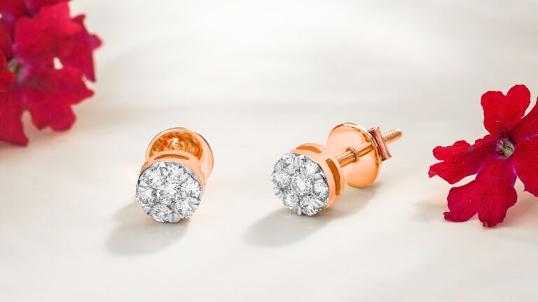 4 Cara Melunakkan Karet Anting & Giwang yang Keras